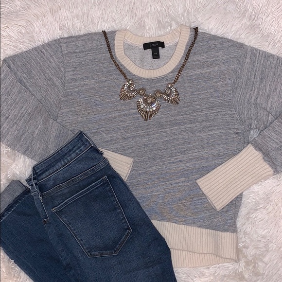 Cute J Crew crewneck cropped sweater! - Picture 1 of 6